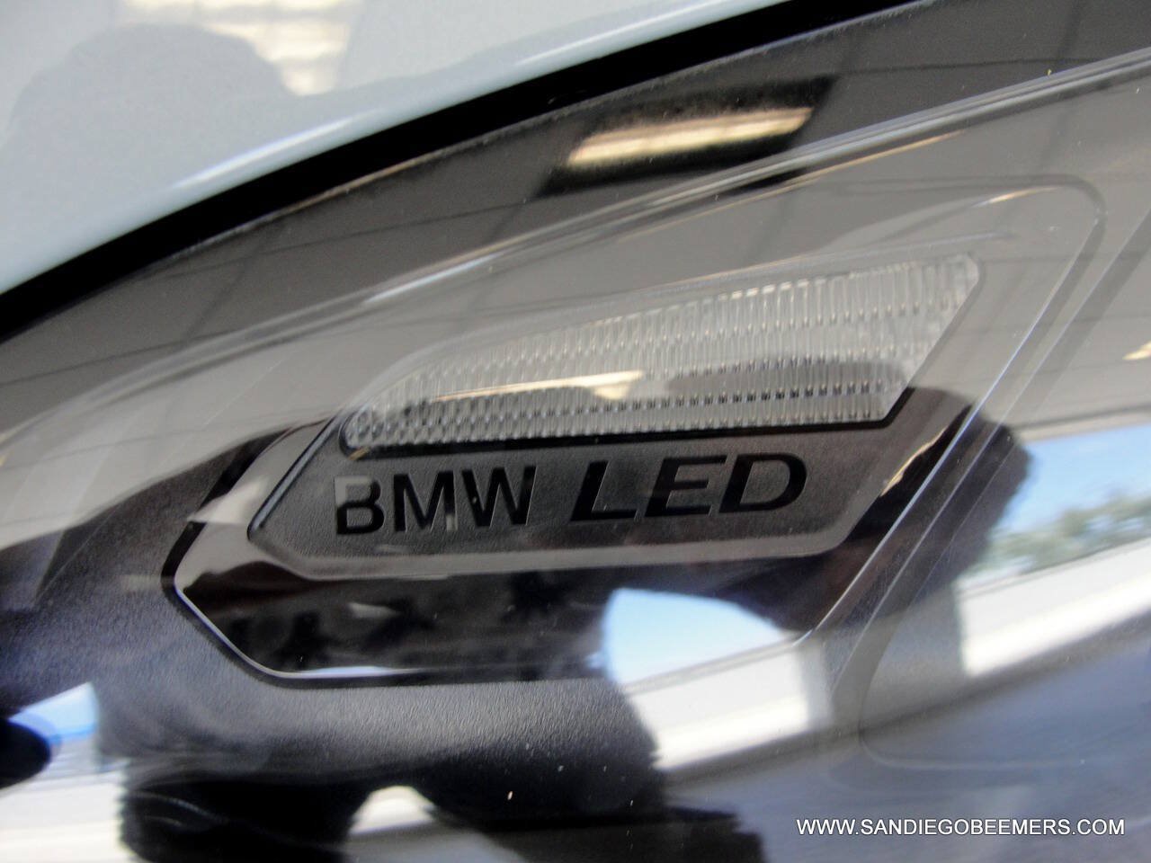 Used 2023 BMW 330i Sedan w/ M Sport Package RWD image 5