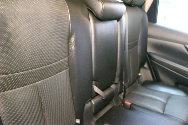 Used 2016 Nissan Rogue SL AWD/4WD image 14