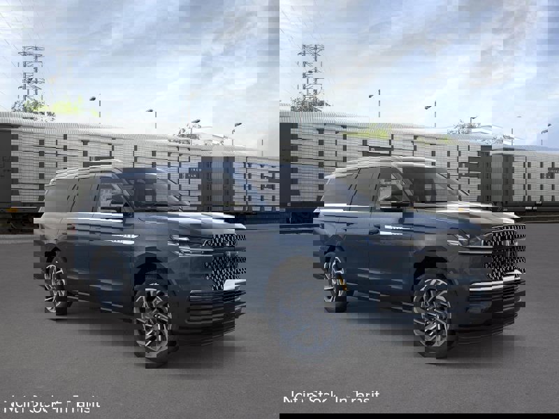 New 2025 Lincoln Navigator L Reserve image 30