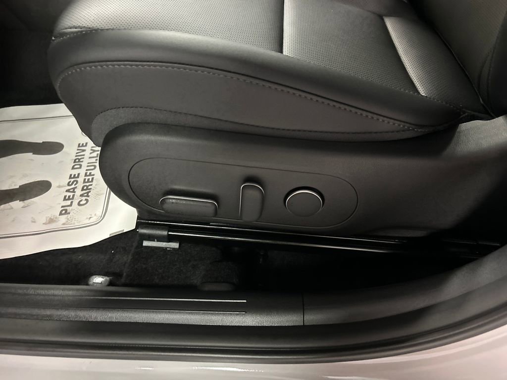 New 2026 Hyundai Kona SEL Premium image 11