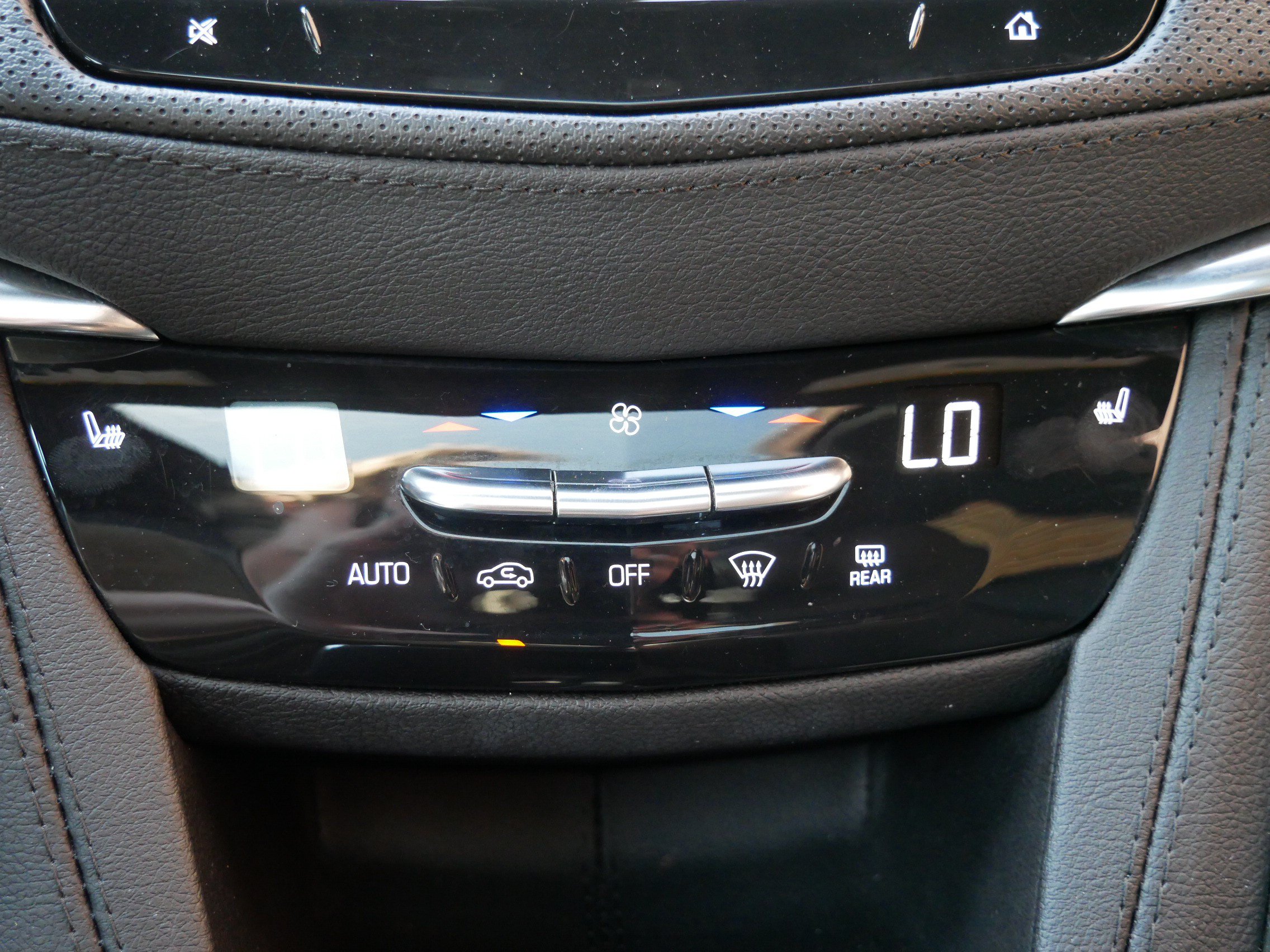 Certified 2023 Cadillac XT5 Premium Luxury AWD/4WD image 19