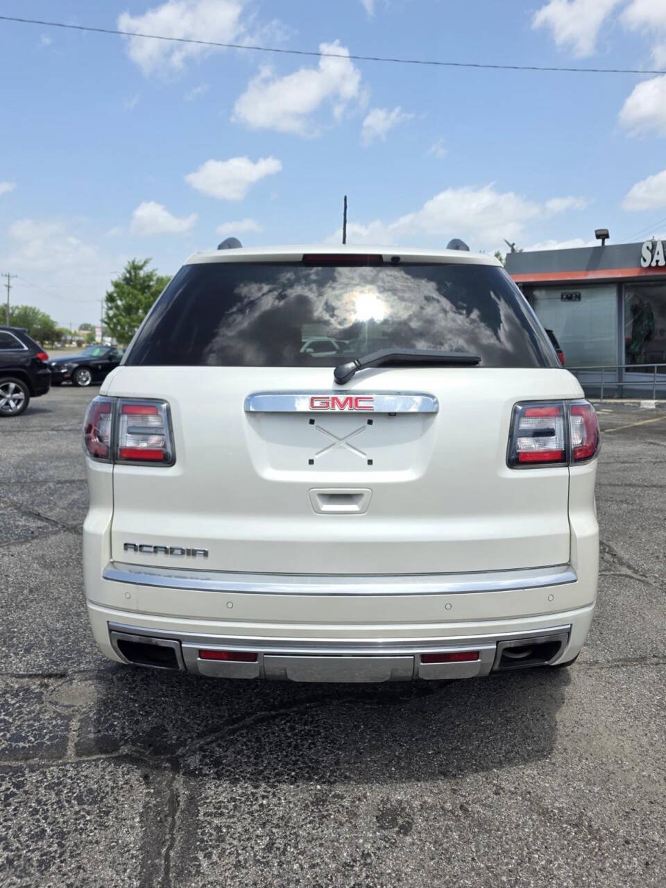 Used 2014 GMC Acadia Denali FWD image 12
