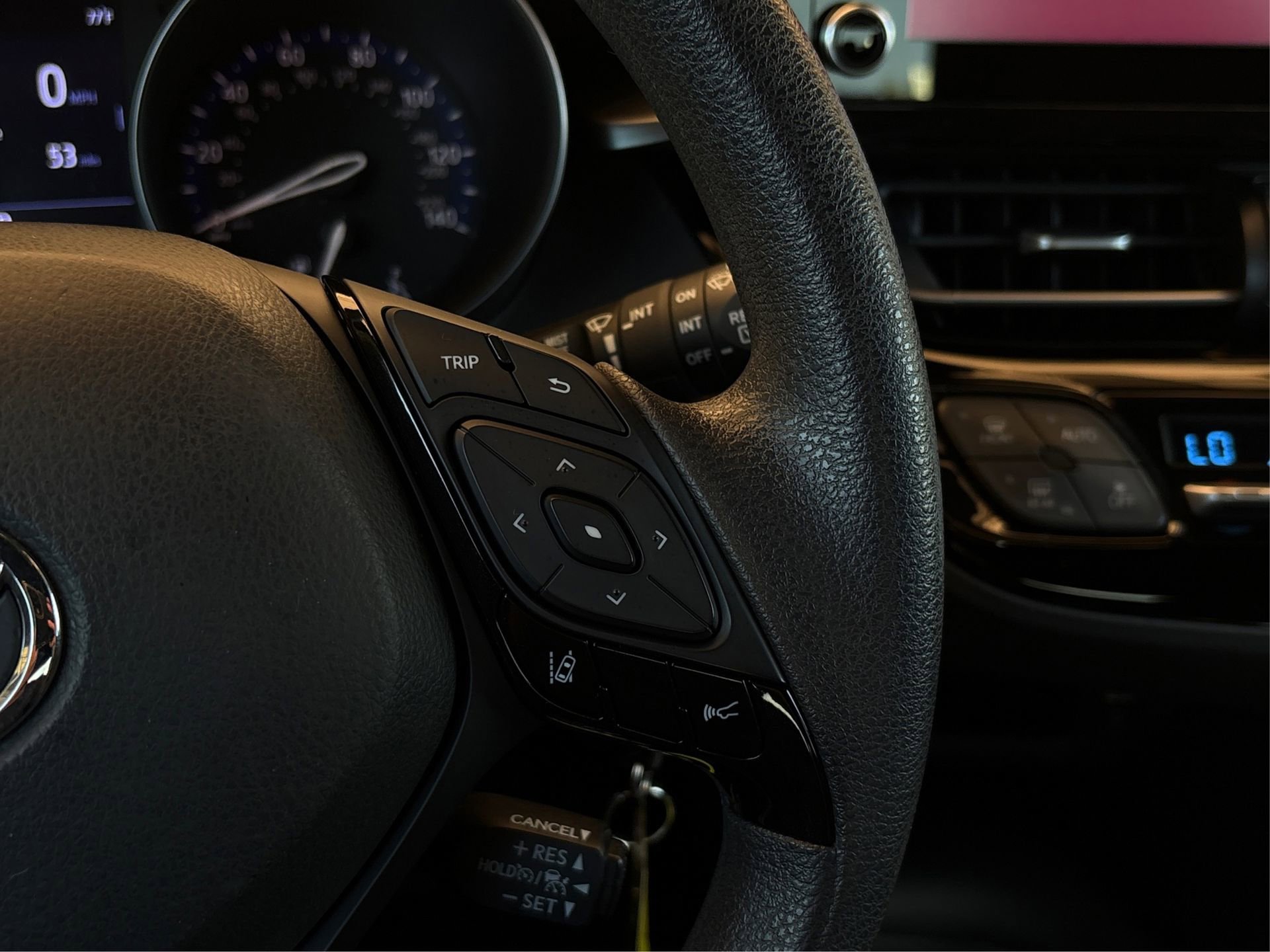 Used 2019 Toyota C-HR Limited image 28