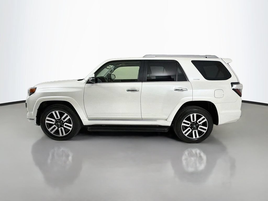 Used 2023 Toyota 4Runner Limited AWD/4WD image 4