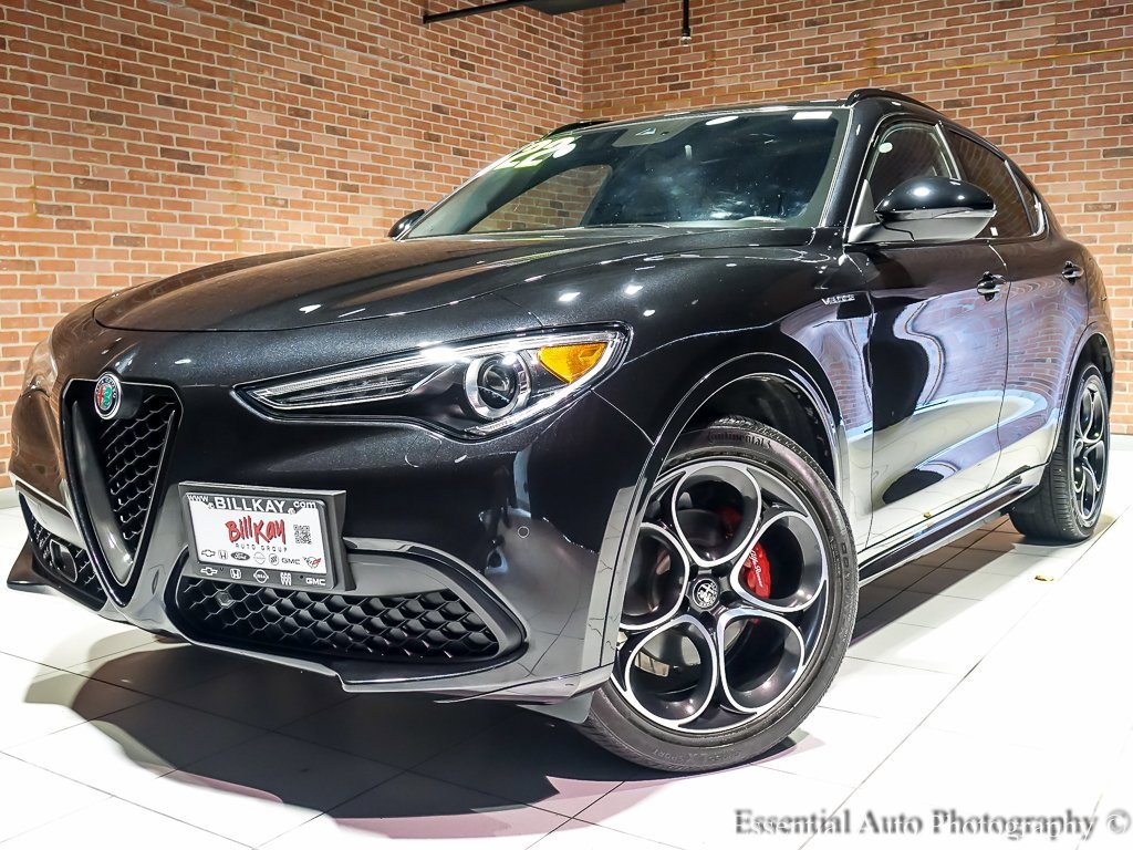 Used 2022 Alfa Romeo Stelvio Veloce video 2