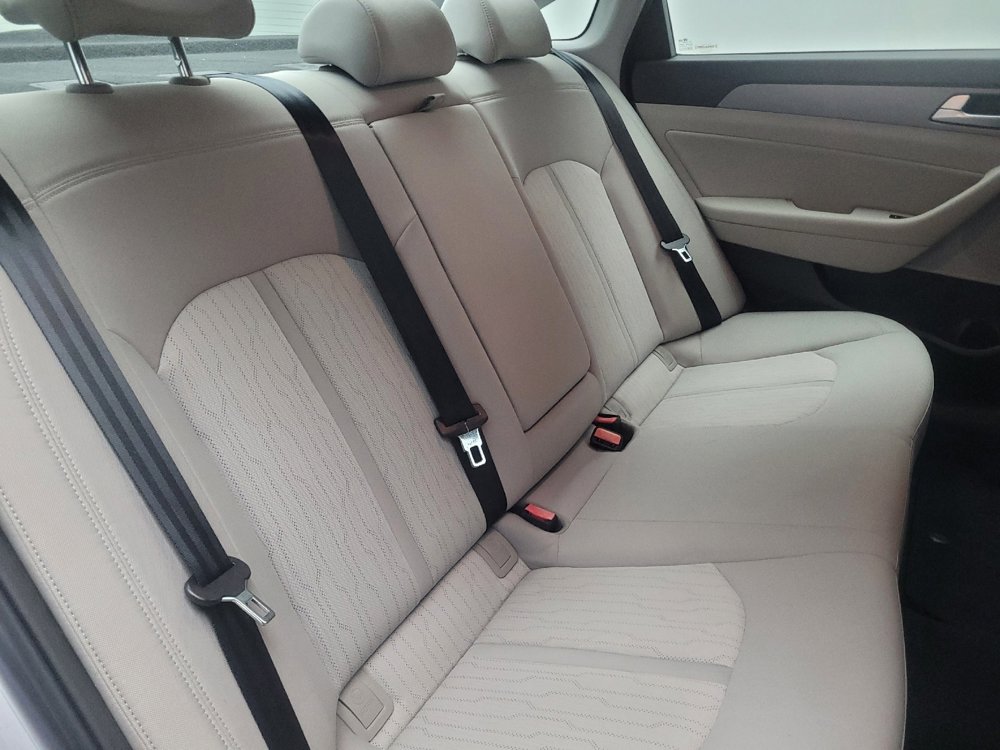 Used 2016 Hyundai Sonata SE image 19
