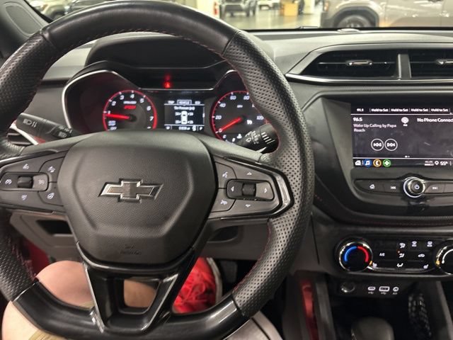 Used 2023 Chevrolet TrailBlazer RS FWD image 16