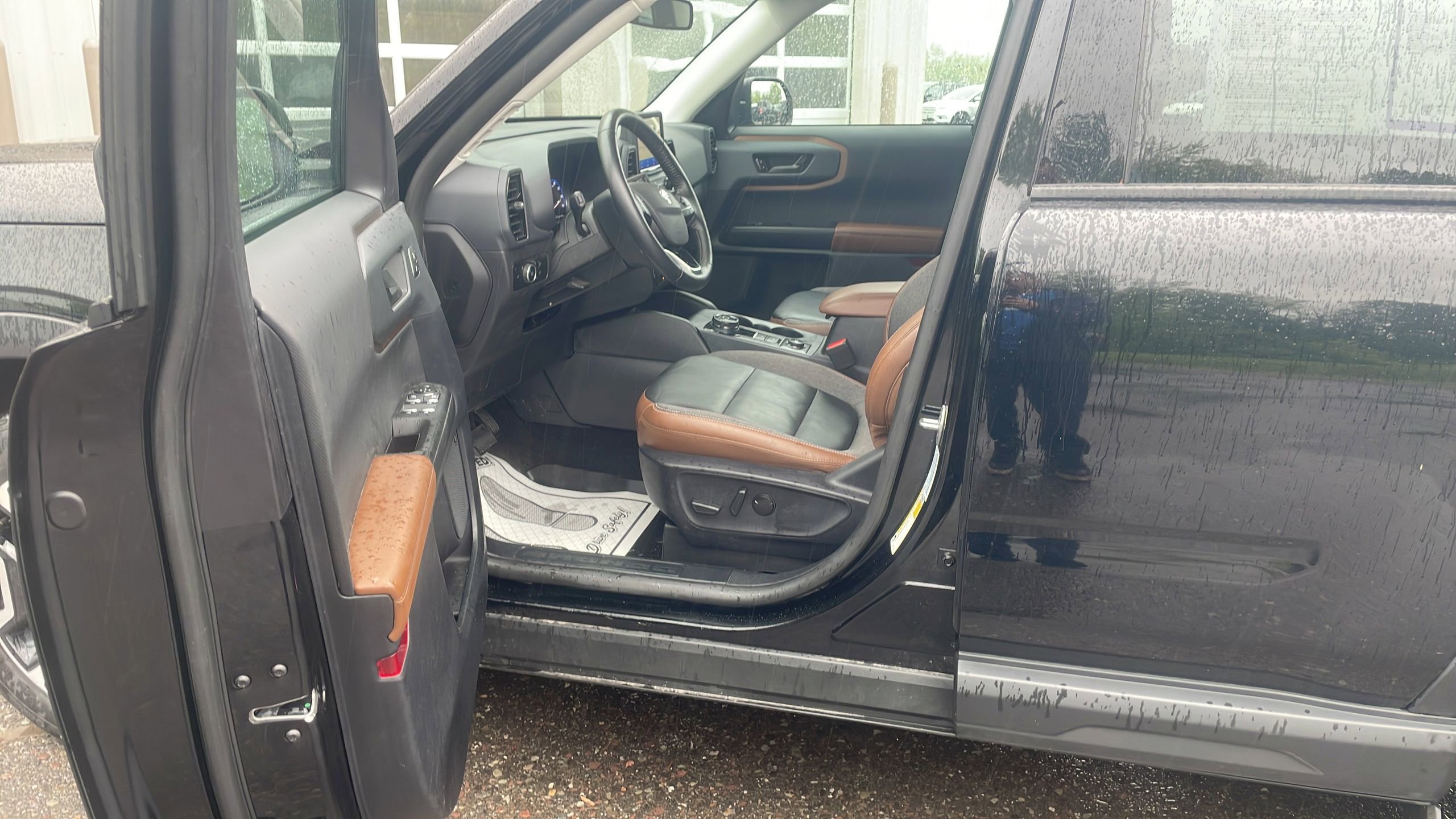 Used 2023 Ford Bronco Sport Outer Banks w/ Tech Package AWD/4WD image 25