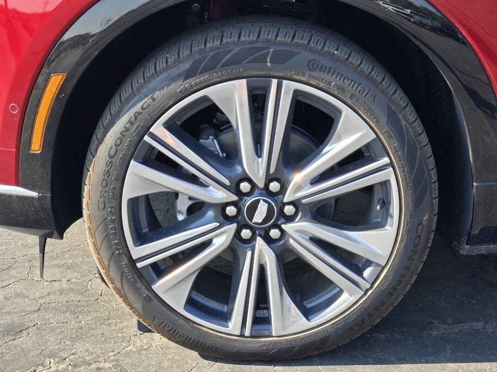 New 2027 Cadillac Optiq Premium Luxury AWD/4WD image 5