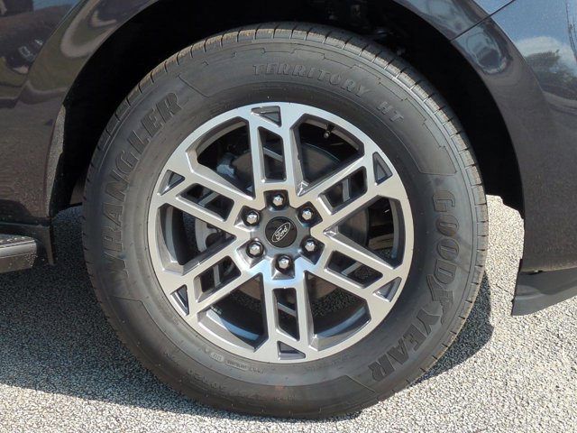 New 2026 Ford Expedition Max Active image 11