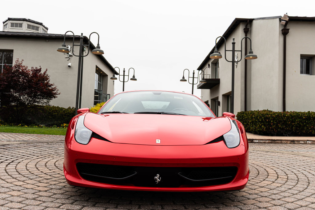 Used 2015 Ferrari 458 Italia Coupe RWD image 11