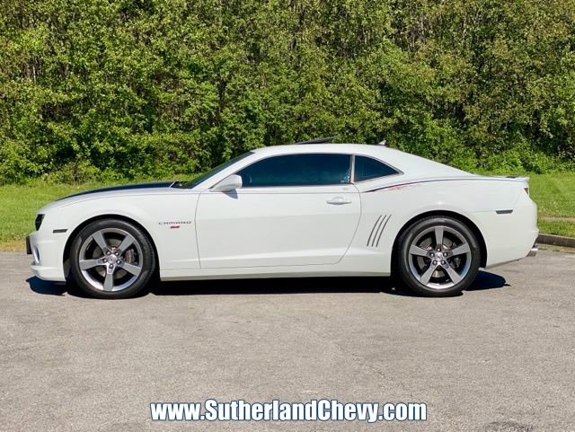 Used 2011 Chevrolet Camaro SS w/ RS Package RWD image 4