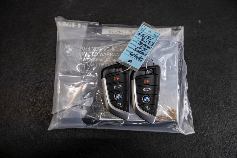 Used 2023 BMW i4 eDrive35 w/ Premium Package RWD image 41