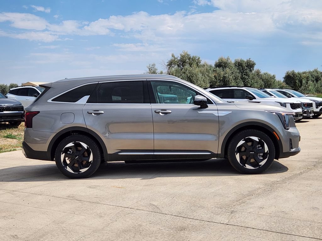 New 2026 Kia Sorento EX w/ EX Premium Package AWD/4WD image 4