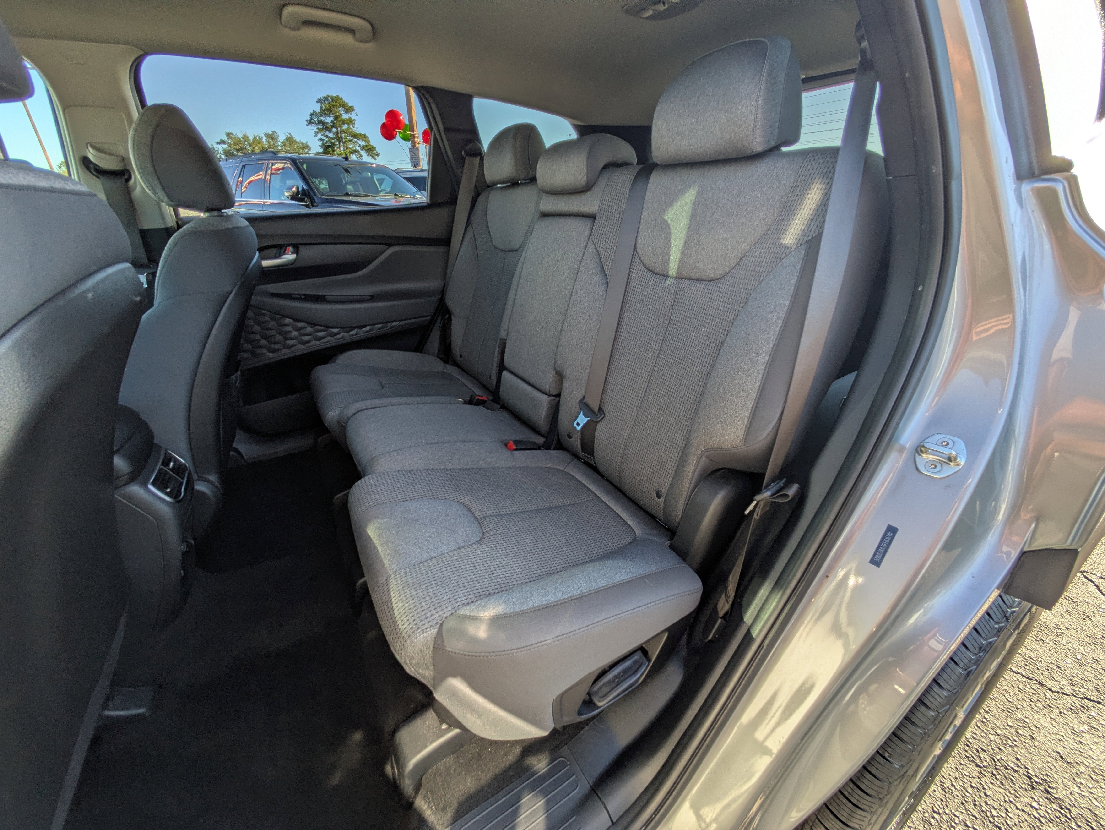 Used 2023 Hyundai Santa Fe SEL image 9