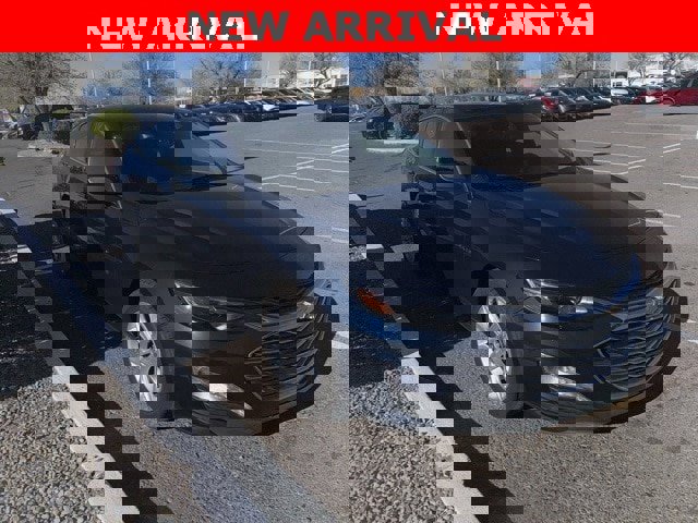 Used 2022 Chevrolet Malibu LT image 1