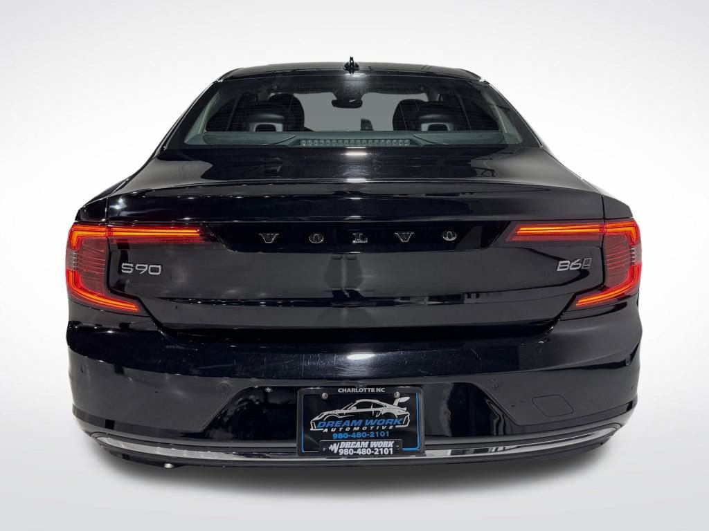 Used 2023 Volvo S90 B6 Plus image 8