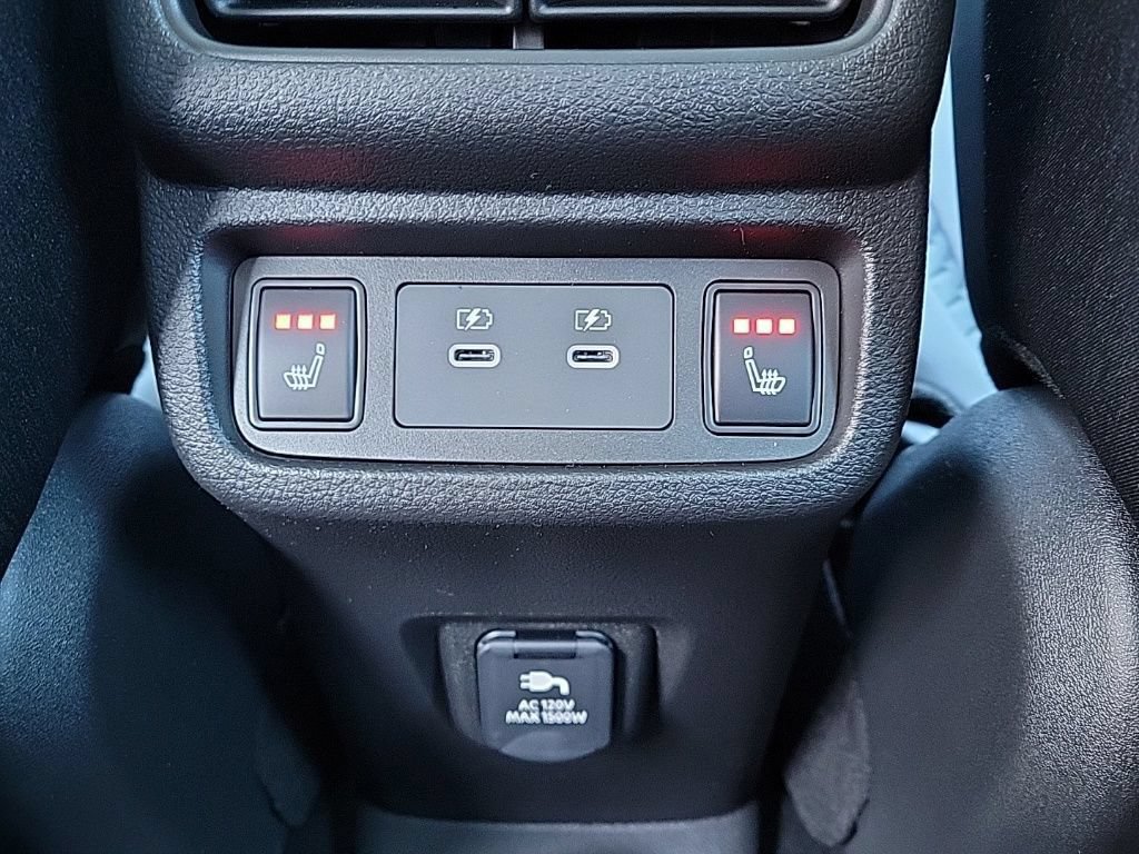 New 2026 Nissan Leaf Platinum+ w/ Floor Mat Package (Platinum+) FWD image 20