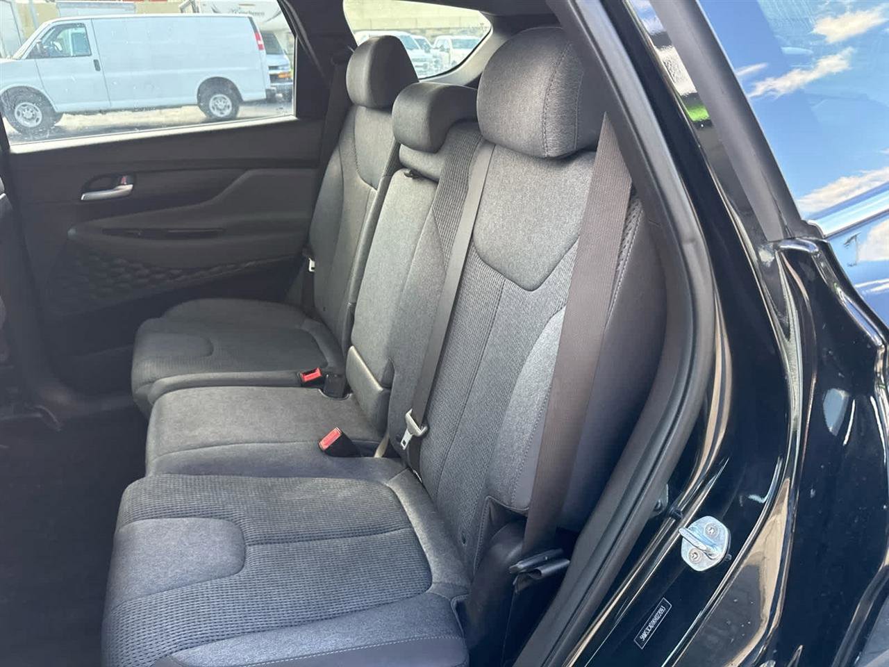 Used 2019 Hyundai Santa Fe SEL image 22