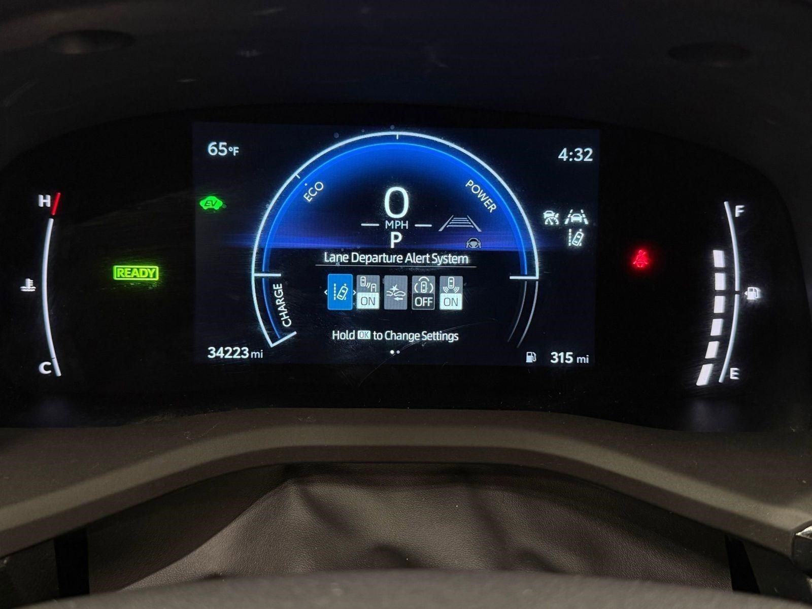 Used 2025 Toyota Camry LE FWD image 16
