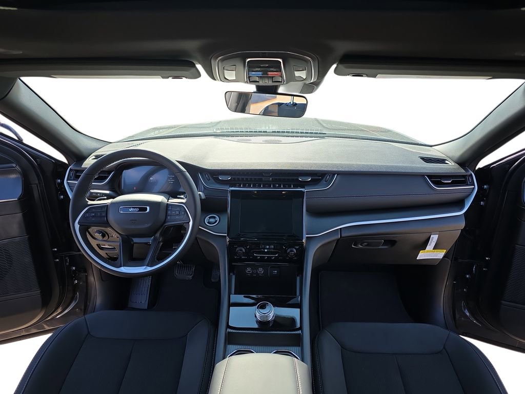 New 2026 Jeep Grand Cherokee L 4WD image 9