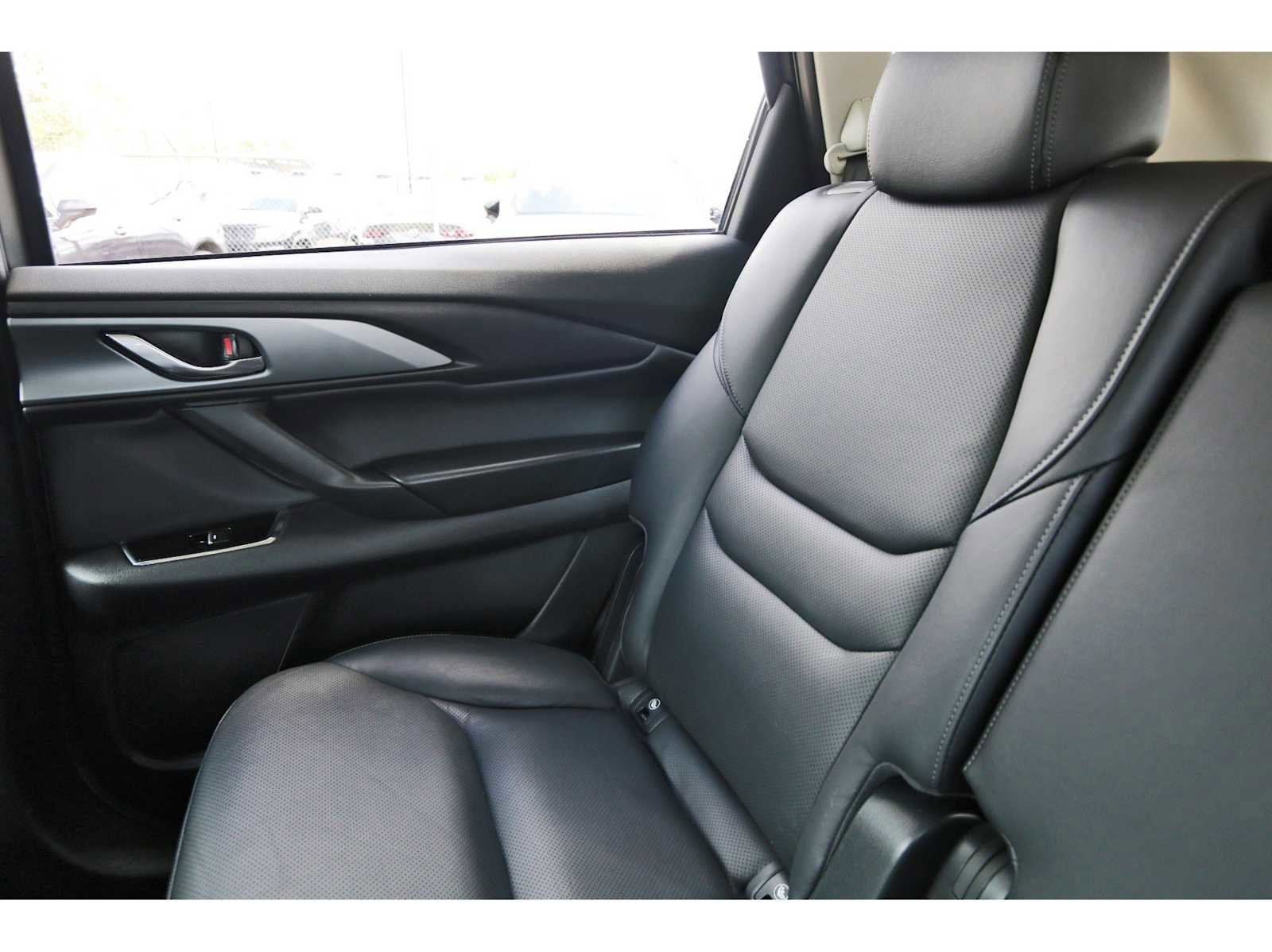 Used 2023 MAZDA CX-9 Touring Plus image 9