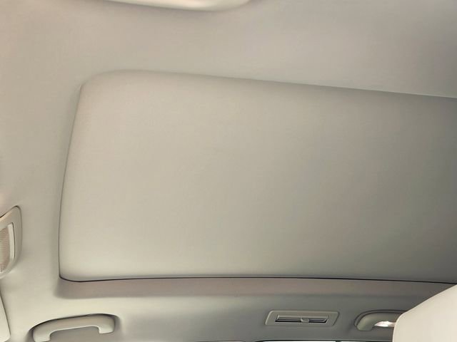 Used 2025 Cadillac XT6 Premium Luxury w/ Technology Package image 26