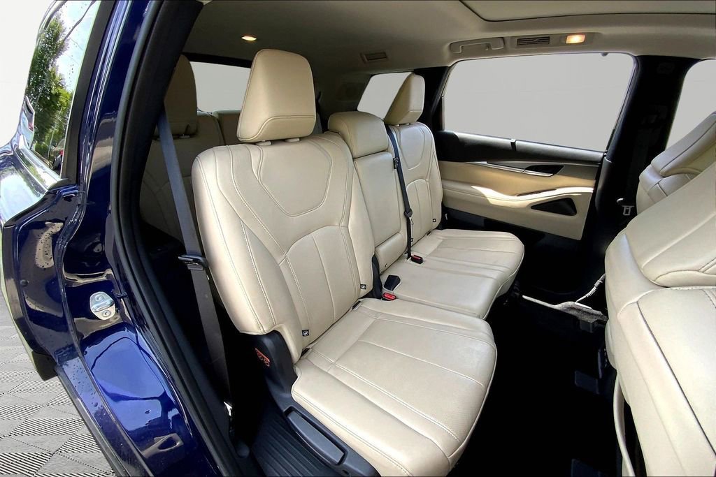 Used 2023 INFINITI QX60 Luxe w/ Cargo Package image 17