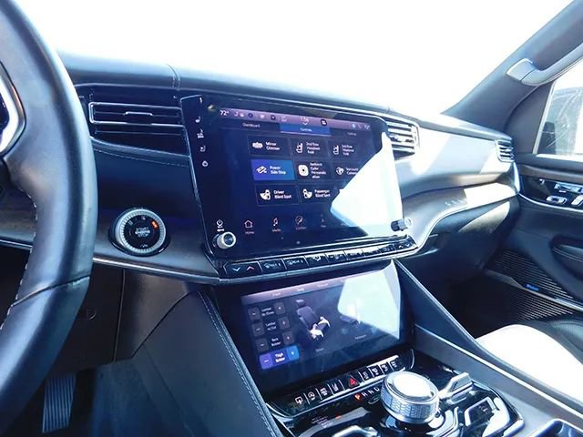 Used 2024 Jeep Grand Wagoneer L 4WD image 20