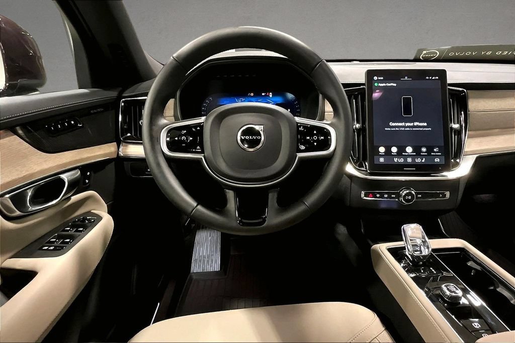 Certified 2026 Volvo XC90 B5 Plus w/ Protection Package Premier AWD/4WD image 8