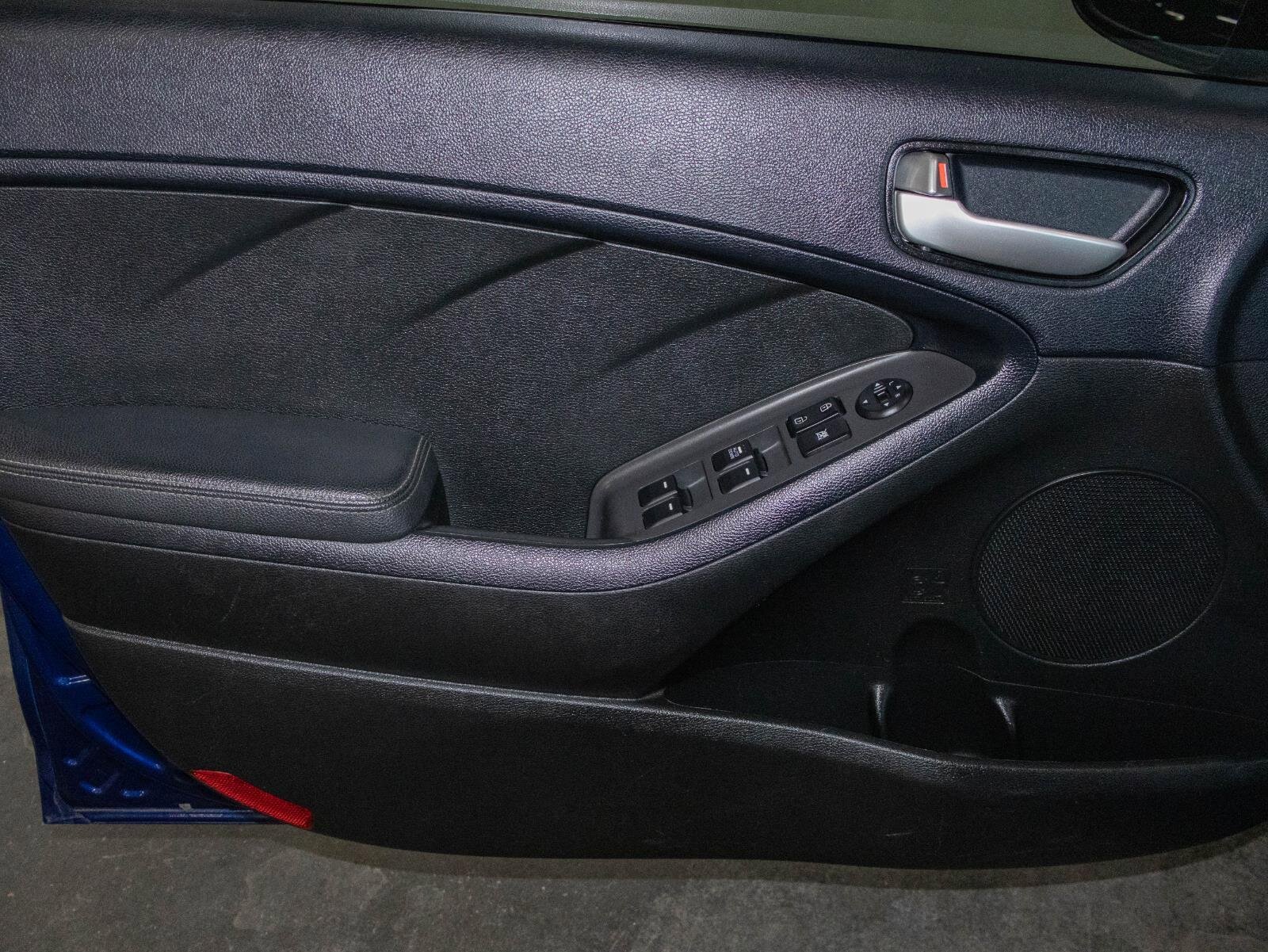 Used 2018 Kia Forte LX image 9