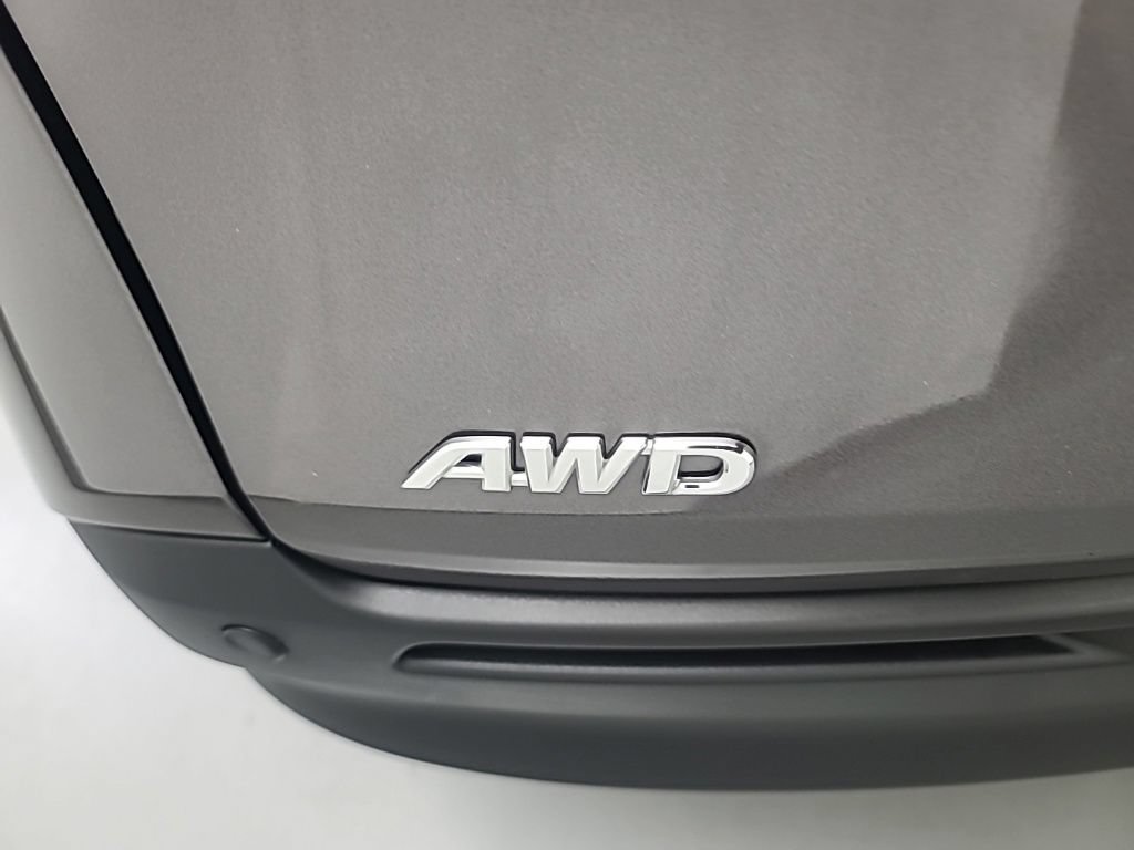 Used 2023 Toyota Sienna XLE AWD/4WD image 11