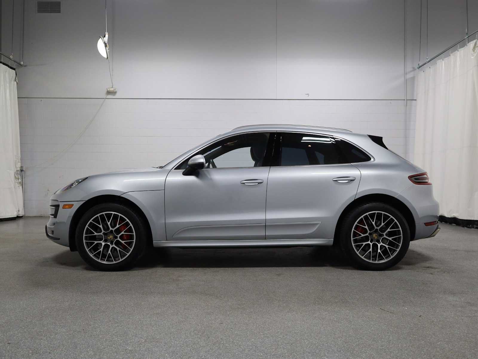 Used 2015 Porsche Macan Turbo AWD/4WD image 2