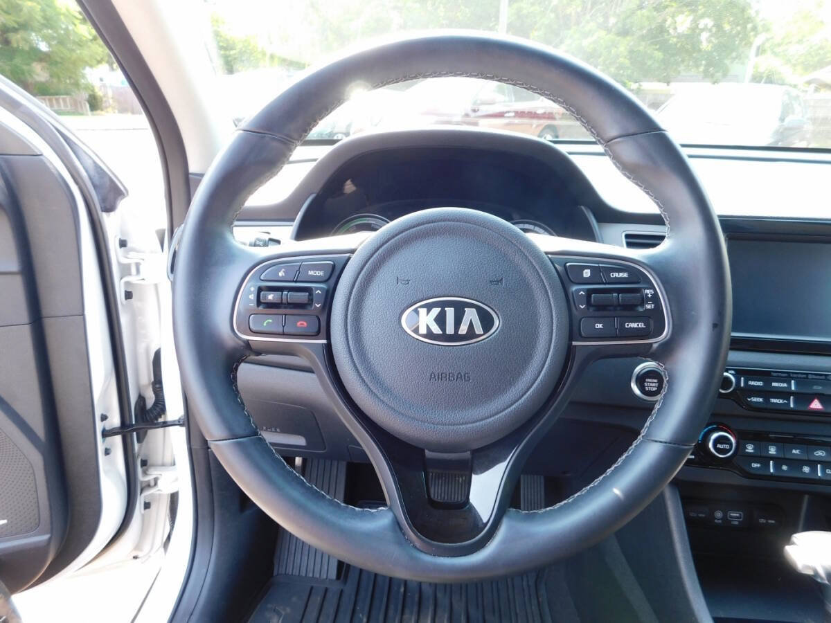 Used 2019 Kia Niro S Touring FWD image 8