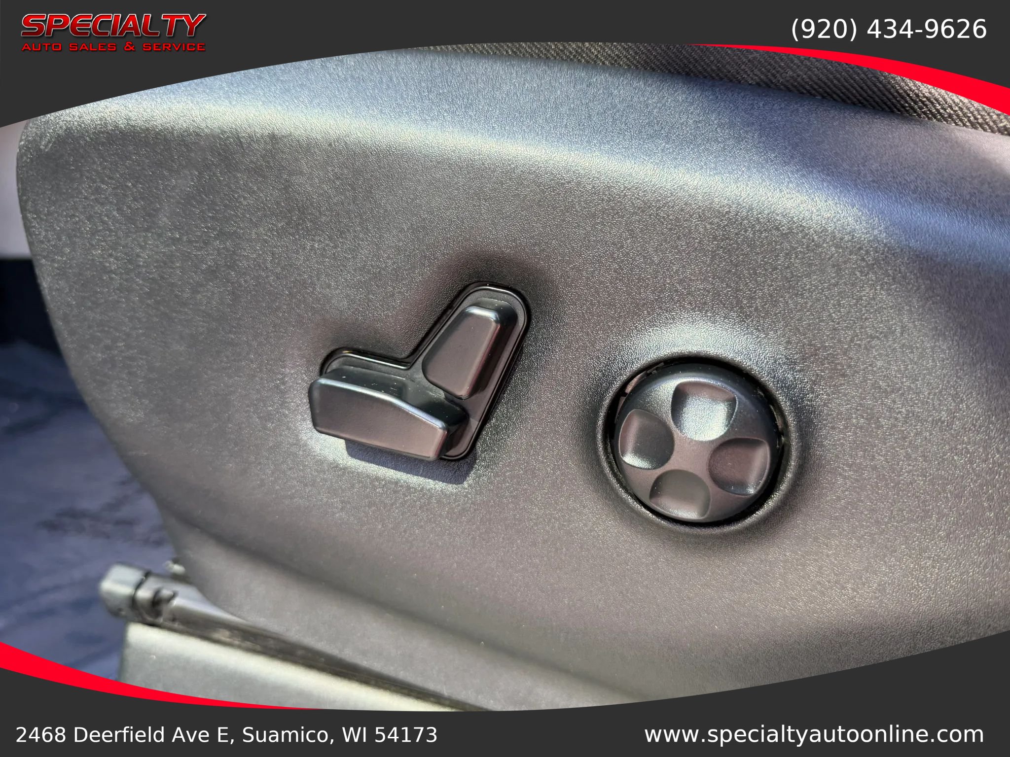 Used 2018 Chrysler Pacifica Limited FWD image 38