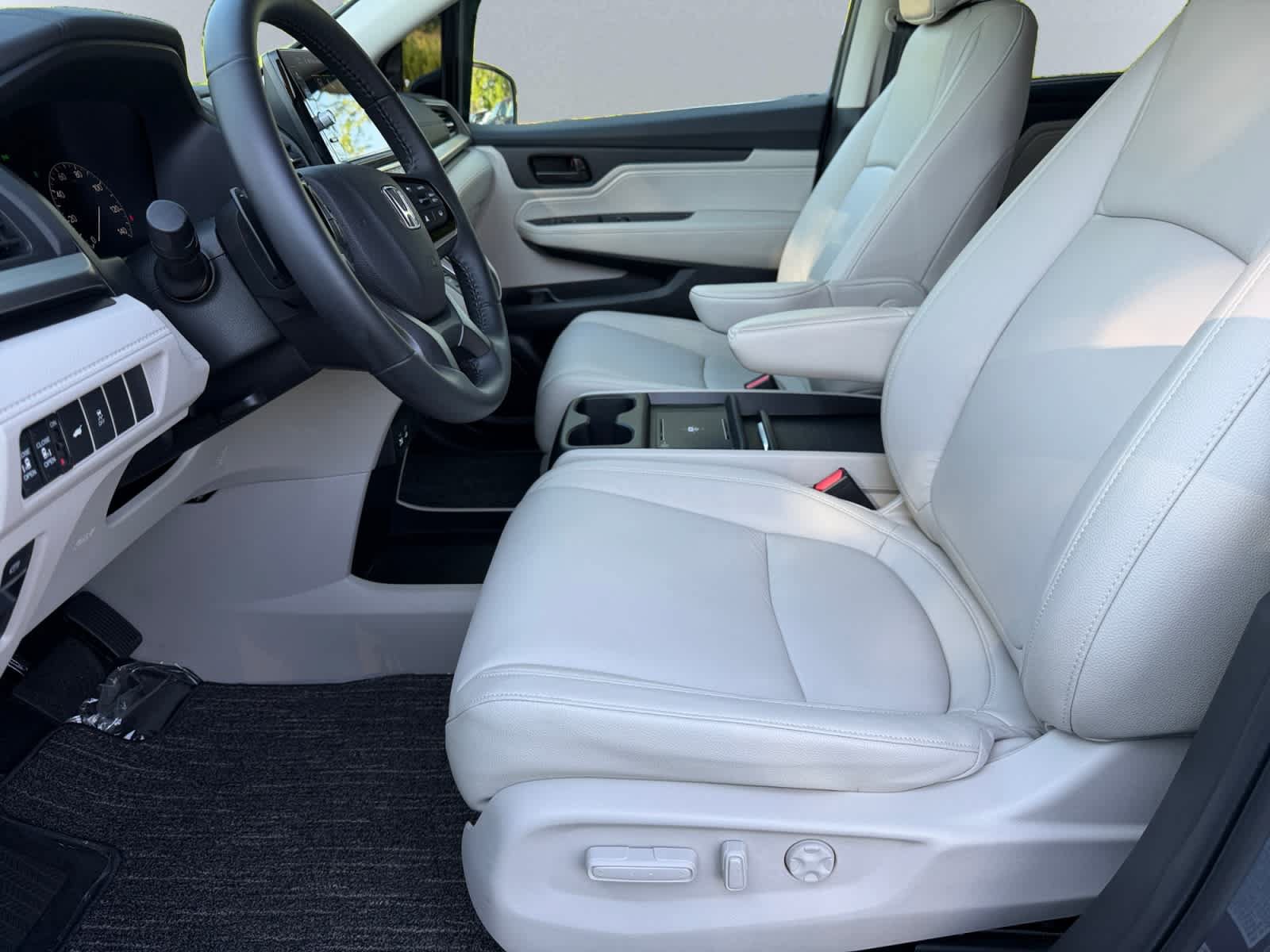 Used 2026 Honda Odyssey EX-L image 7