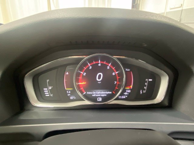 Used 2017 Volvo V60 T6 R-Design Platinum w/ Climate Package AWD/4WD image 16