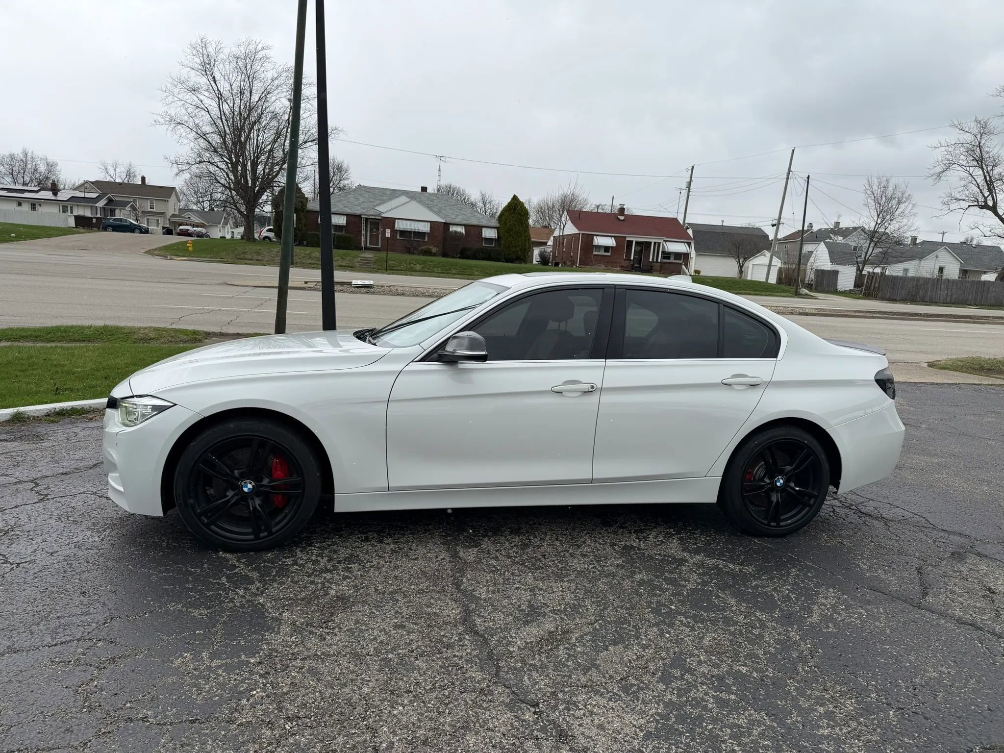 Used 2016 BMW 340i xDrive 340i xDrive Sedan 4D image 5