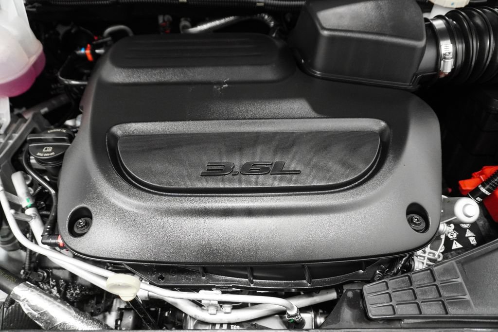 New 2026 Chrysler Pacifica Select FWD image 9