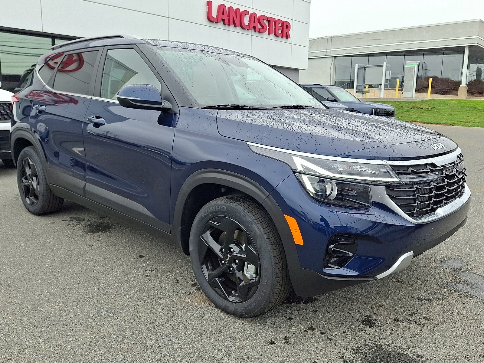 New 2026 Kia Seltos EX w/ EX Sunroof Package AWD/4WD image 2