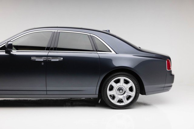 Used 2010 Rolls-Royce Ghost image 23