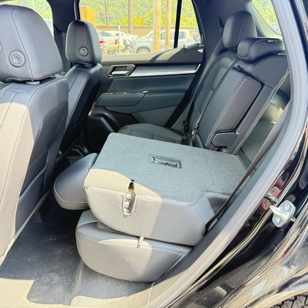 New 2026 GMC Terrain AT4 w/ Convenience Package III image 17