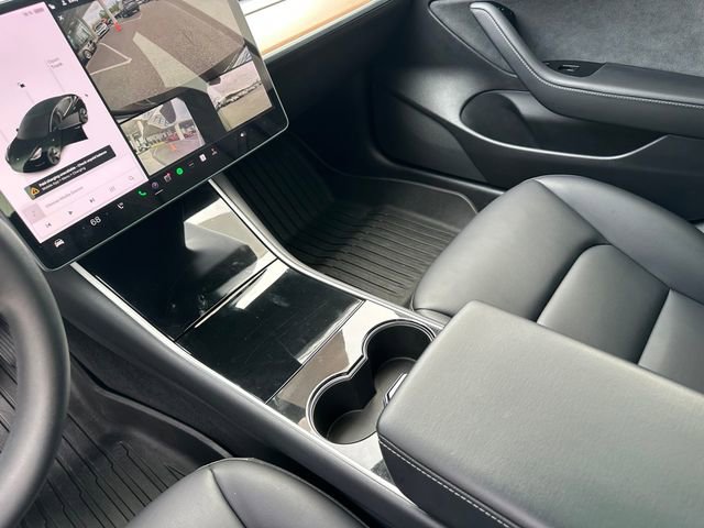 Used 2020 Tesla Model 3 Standard Range Plus RWD image 15