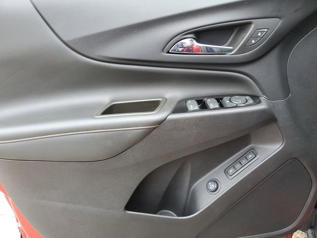 Used 2023 Chevrolet Equinox Premier image 22