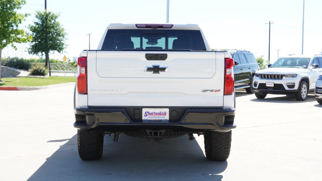 Used 2024 Chevrolet Silverado 1500 ZR2 w/ Technology Package AWD/4WD image 4