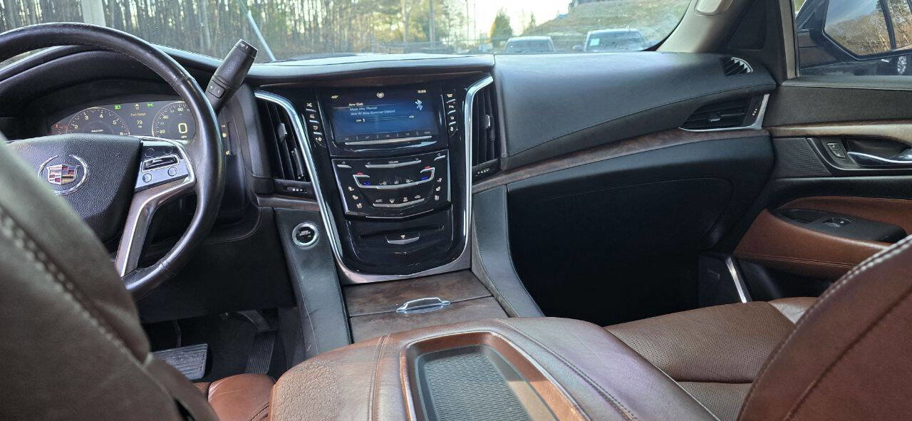 Used 2015 Cadillac Escalade Premium AWD/4WD image 17