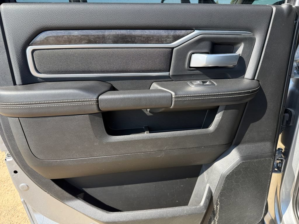 Used 2024 RAM 3500 Big Horn AWD/4WD image 34