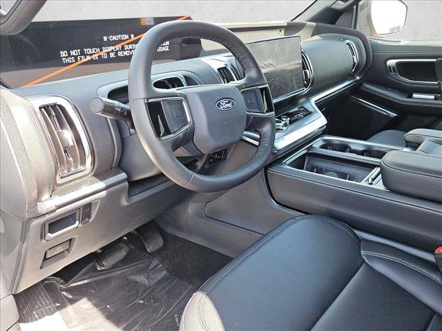 New 2027 Ford Expedition Max Platinum w/ Stealth Appearance Package RWD image 3