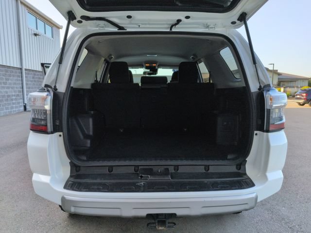 Used 2022 Toyota 4Runner TRD Off-Road AWD/4WD image 28