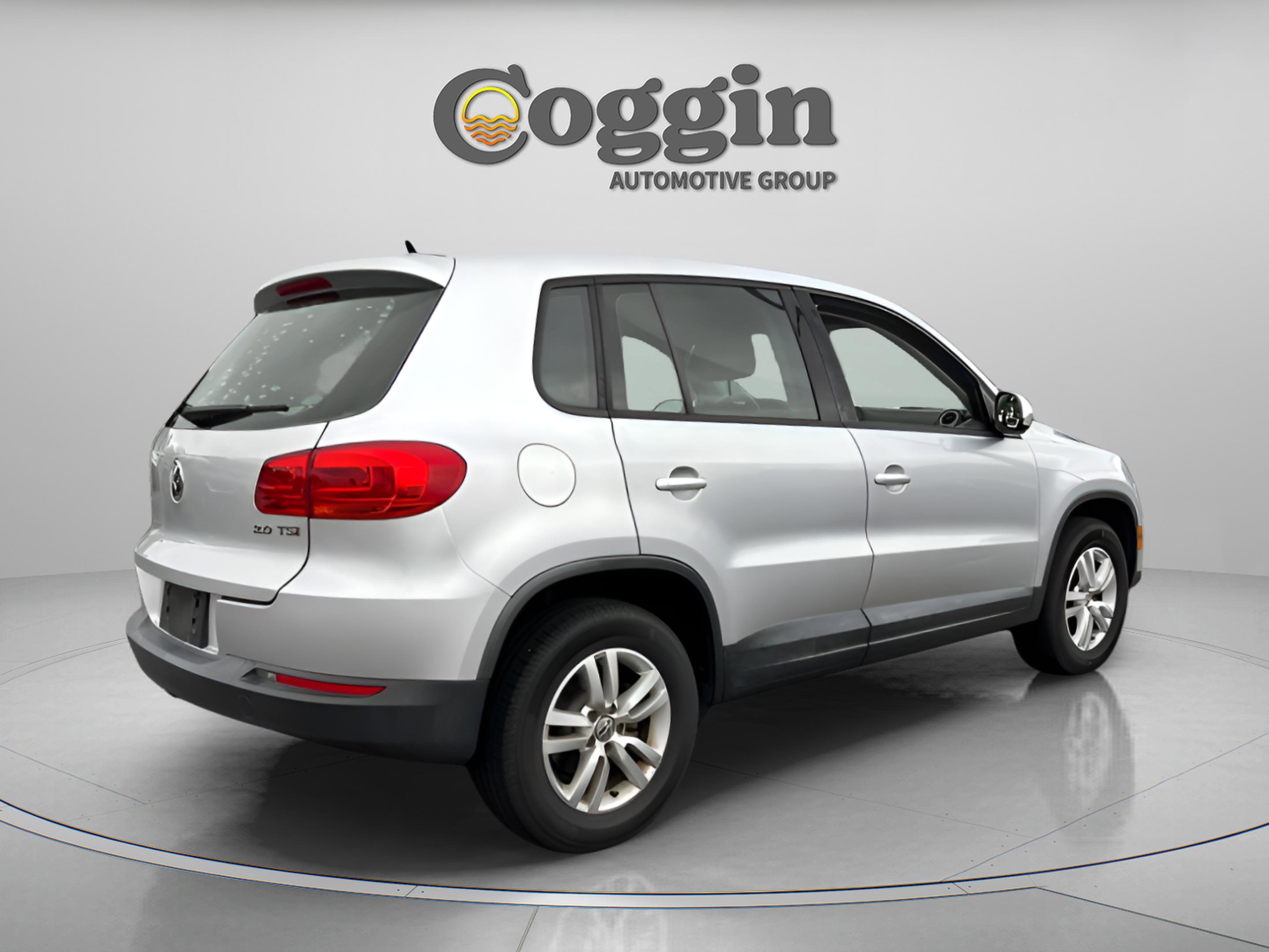 Used 2013 Volkswagen Tiguan S image 5